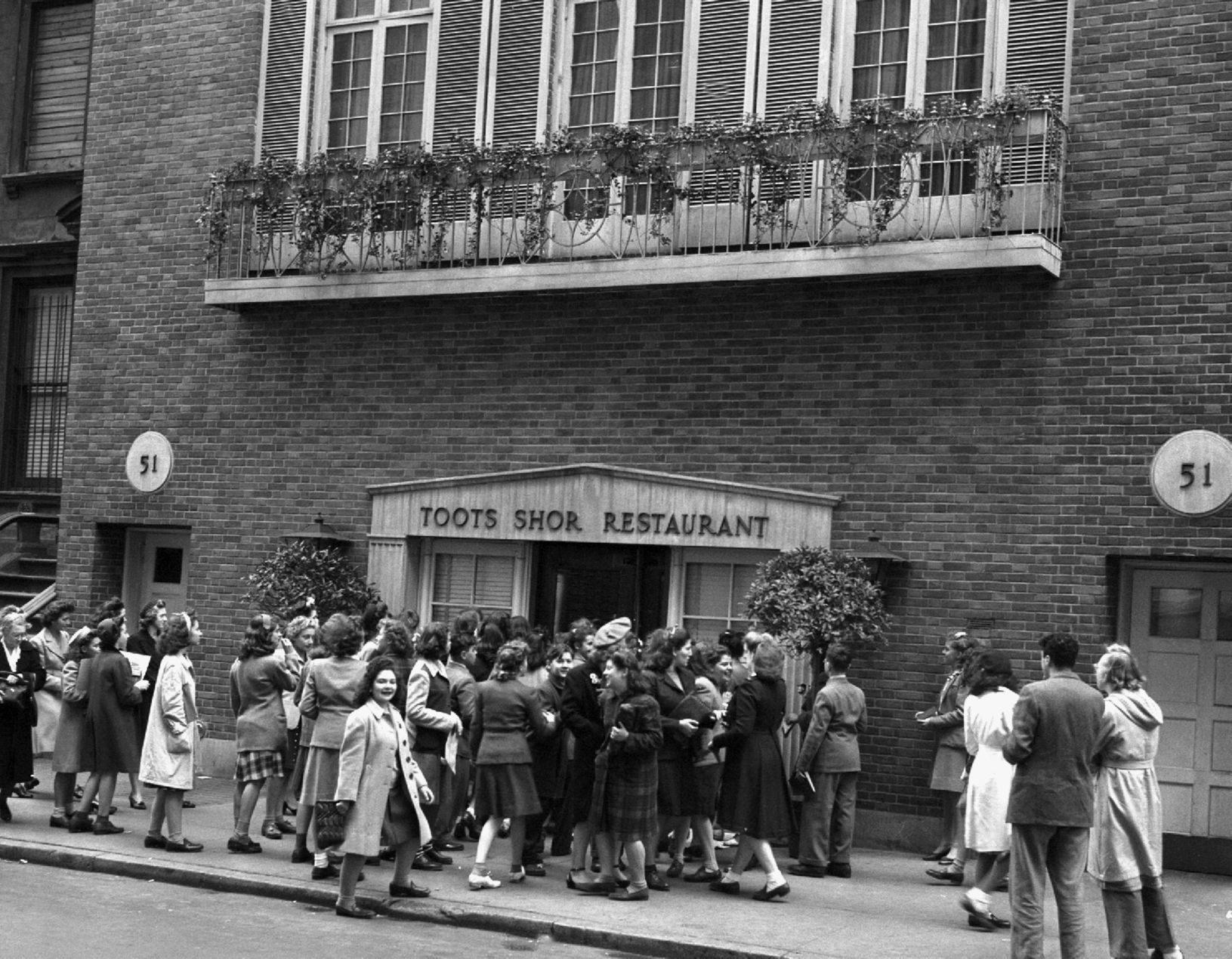 1944: Toots Shor's